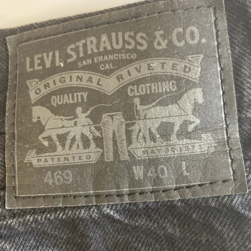 Levi Shorts‎ Men 469 Black Denim Size 40 100% Cotton 5 Pocket Design Summer